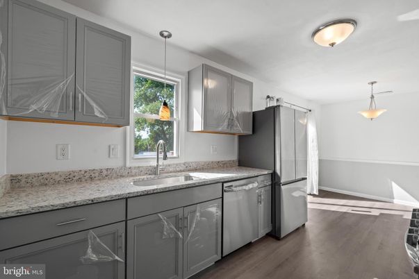 Interior, Kitchen, Pendant Lights, Wood Texture Flooring