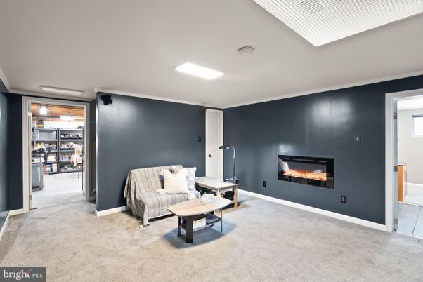 Fireplace, Interior, Recessed Lighting