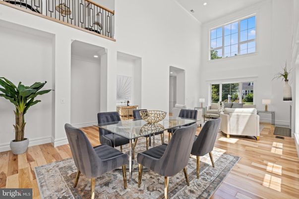 Dining room, Interior, Living room, Recessed Lighting, Wood Texture Flooring