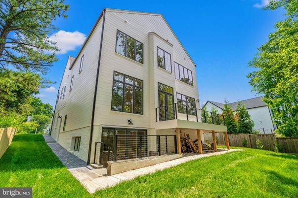 Backyard, Exterior, Facade, Farmhouse