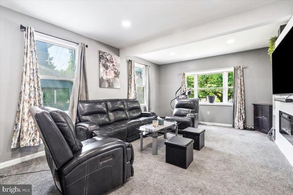 Fireplace, Interior, Living room, Recessed Lighting
