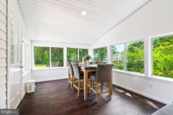 Dining room, Interior, Sun Room, Wood Texture Flooring