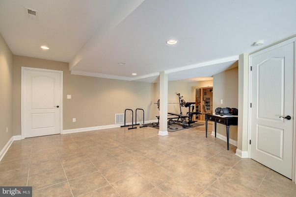 Fitness Equipment, Interior, Recessed Lighting