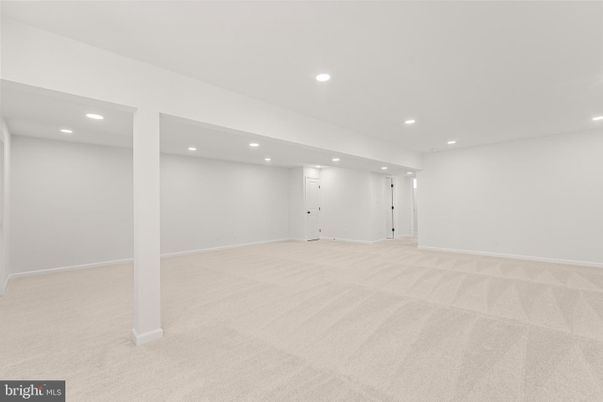 Empty room, Interior, Recessed Lighting