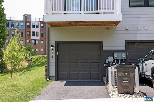 Detached Garage, Exterior