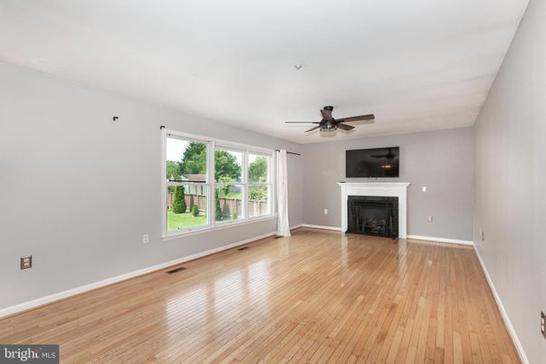 Empty room, Fireplace, Interior, Wood Texture Flooring