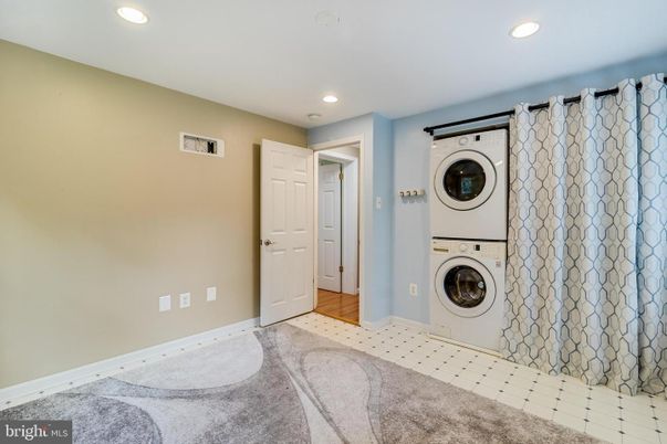 Interior, Recessed Lighting, Utility Closets, Washer