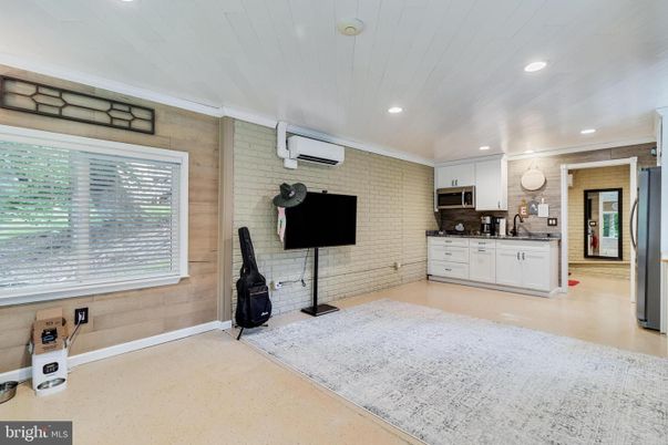 Empty room, Interior, Recessed Lighting, Stone Walls