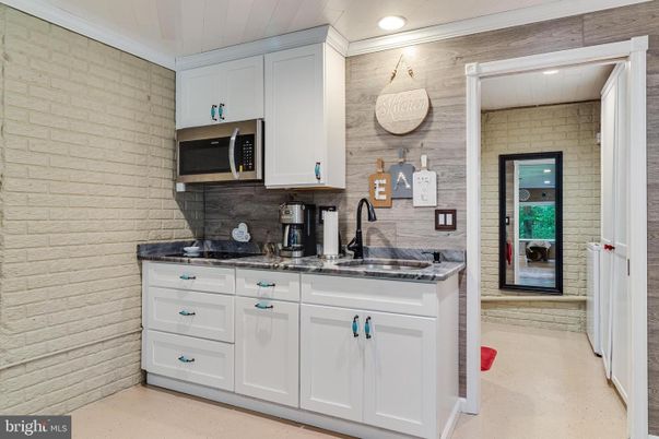 Interior, Kitchen, Recessed Lighting, Stone Walls