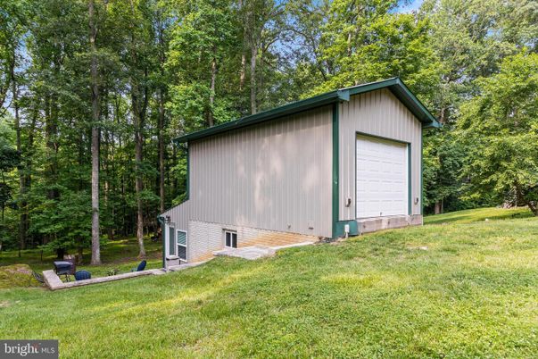 Backyard, Detached Garage, Exterior