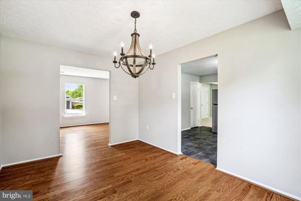 Chandelier, Empty room, Interior, Wood Texture Flooring