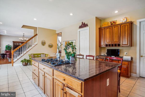 Chandelier, Dining room, Interior, Kitchen, Recessed Lighting