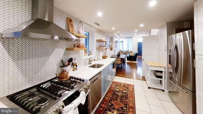 Dining room, Interior, Kitchen, Recessed Lighting, Stainless Steel Appliances