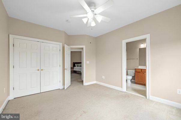 Bathroom, Empty room, Interior
