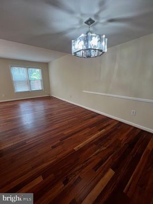 Chandelier, Empty room, Interior, Wood Texture Flooring