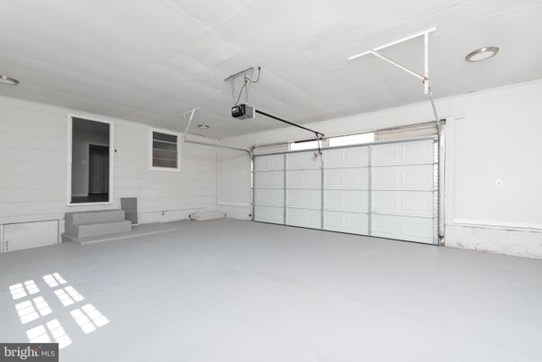 Garage, Interior, Recessed Lighting