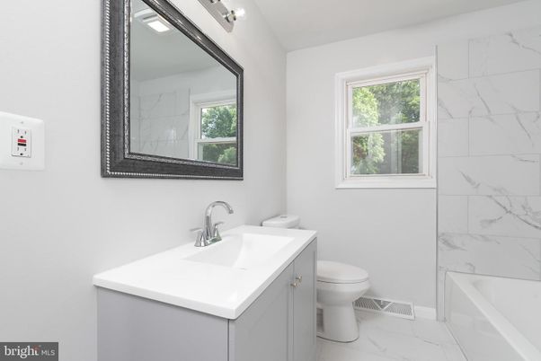 Bathroom, Interior, Marble, Marble Walls