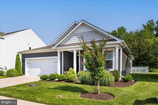Attached, Exterior, Facade, Farmhouse