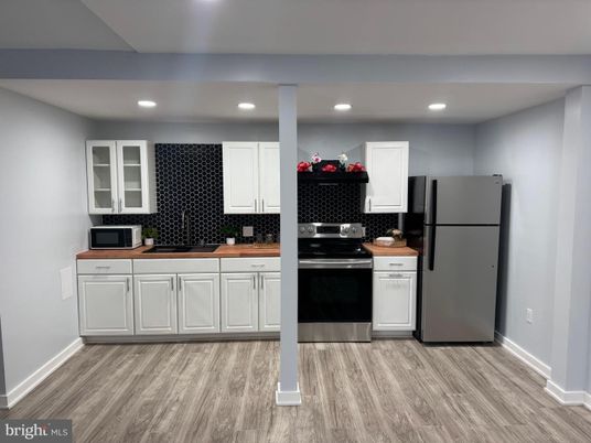 Interior, Kitchen, Recessed Lighting, Stainless Steel Appliances, Wood Texture Flooring