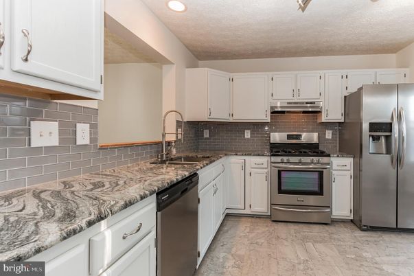 Interior, Kitchen, Marble, Recessed Lighting, Stainless Steel Appliances