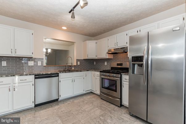 Interior, Kitchen, Marble, Recessed Lighting, Stainless Steel Appliances