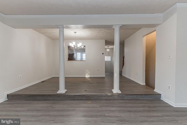 Chandelier, Empty room, Interior, Wood Texture Flooring