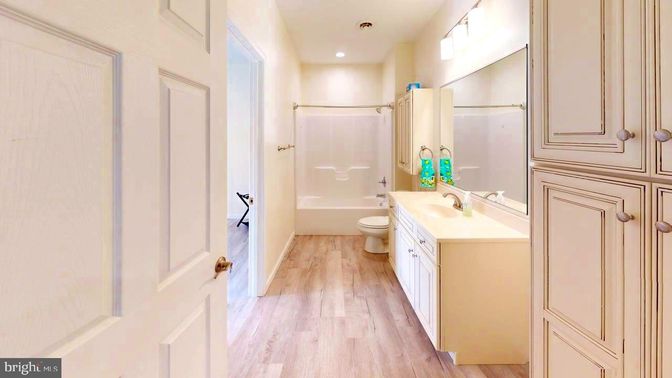 Bathroom, Interior, Recessed Lighting, Wood Texture Flooring