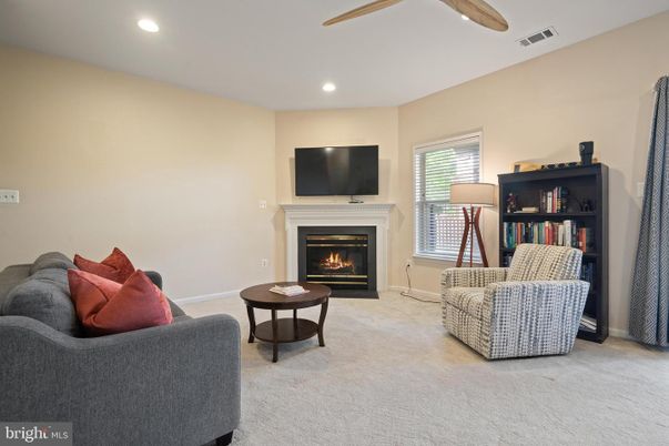 Fireplace, Interior, Living room, Recessed Lighting