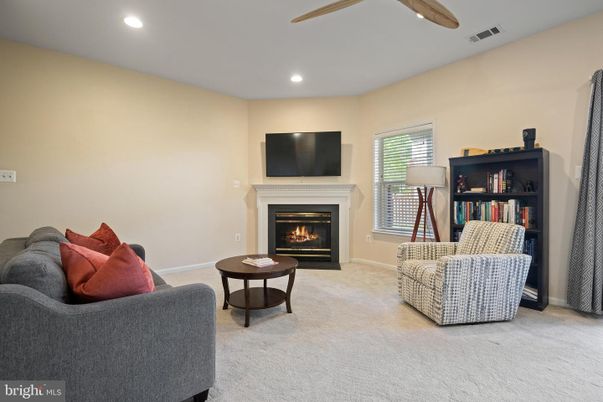 Fireplace, Interior, Living room, Recessed Lighting