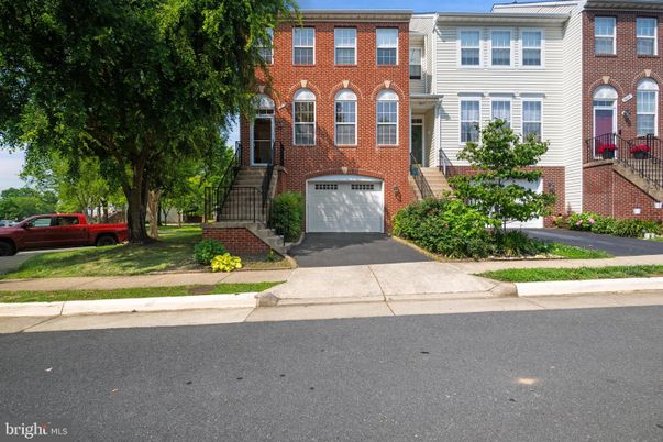 Attached, Exterior, Facade, Brick Facade, Rowhouse