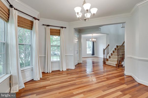 Chandelier, Empty room, Interior, Wood Texture Flooring
