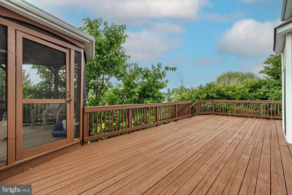 Exterior, Wood Texture Flooring