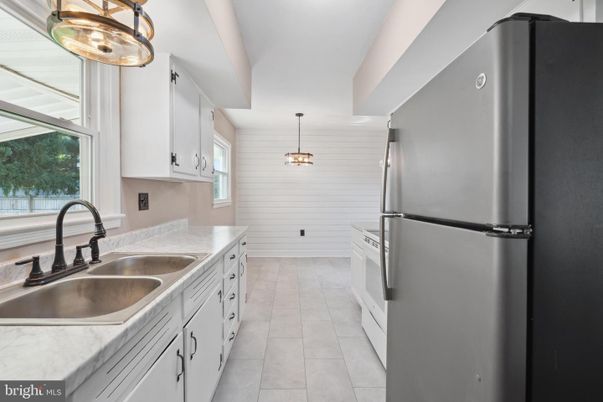 Interior, Kitchen, Pendant Lights