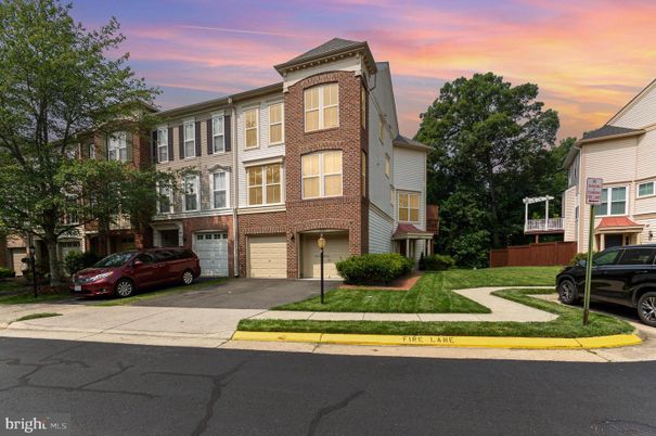 Attached, Exterior, Facade, Brick Facade, Rowhouse