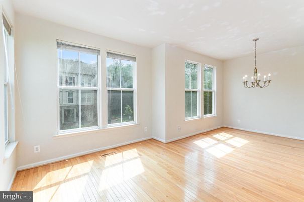 Chandelier, Empty room, Interior, Wood Texture Flooring