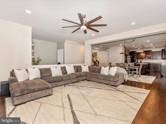 Dining room, Interior, Kitchen, Living room, Pendant Lights, Recessed Lighting, Stainless Steel Appliances, Wood Texture Flooring