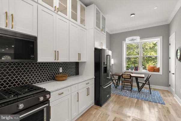 Dining room, Interior, Kitchen, Pendant Lights, Recessed Lighting, Wood Texture Flooring
