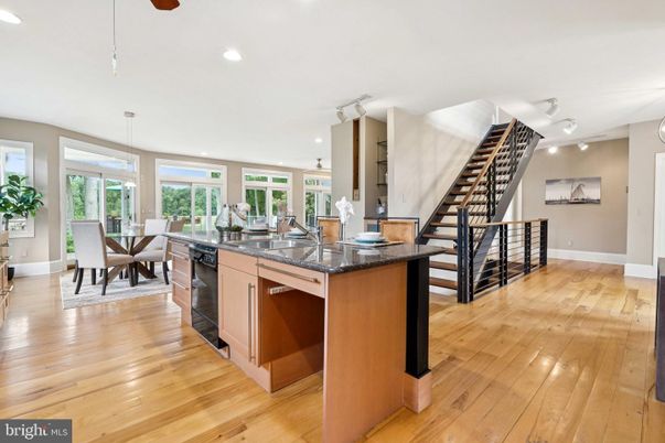 Dining room, Interior, Kitchen, Pendant Lights, Recessed Lighting, Wood Texture Flooring