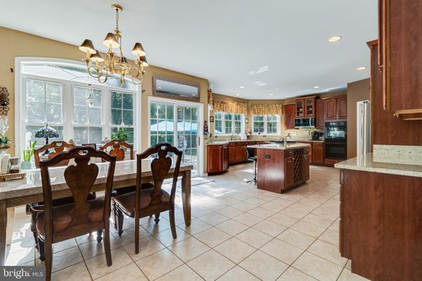 Chandelier, Dining room, Interior, Kitchen, Recessed Lighting
