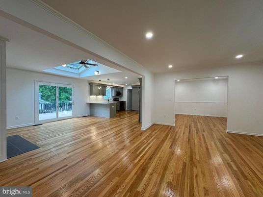Empty room, Interior, Kitchen, Recessed Lighting, Wood Texture Flooring