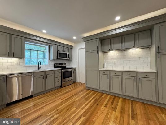 Interior, Kitchen, Recessed Lighting, Stainless Steel Appliances, Wood Texture Flooring