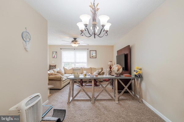 Chandelier, Interior, Living room
