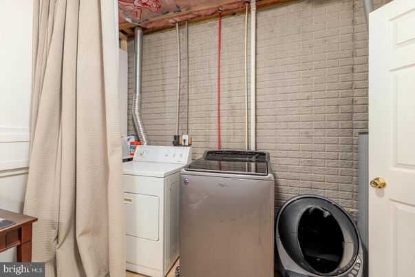 Interior, Stone Walls, Washer