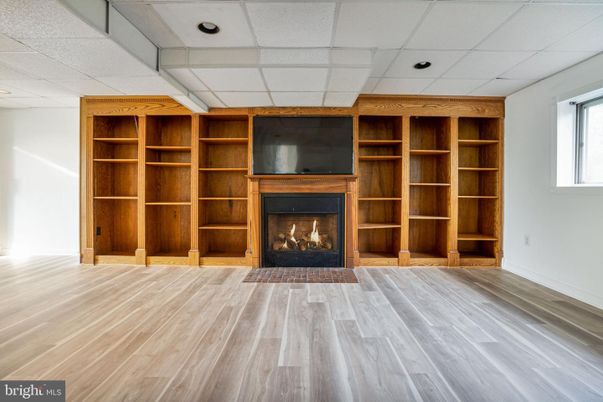 Fireplace, Interior, Recessed Lighting, Wood Texture Flooring