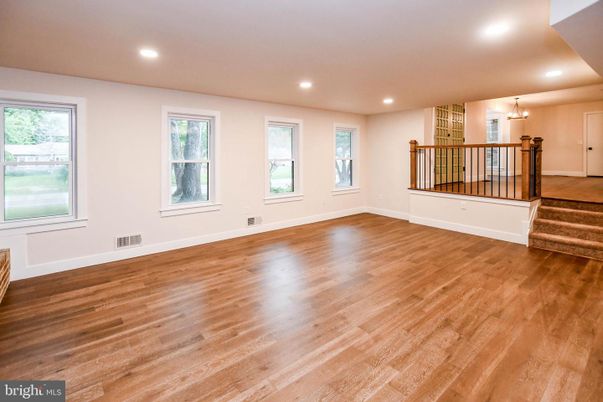 Empty room, Interior, Pendant Lights, Recessed Lighting, Wood Texture Flooring