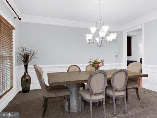 Chandelier, Dining room, Interior