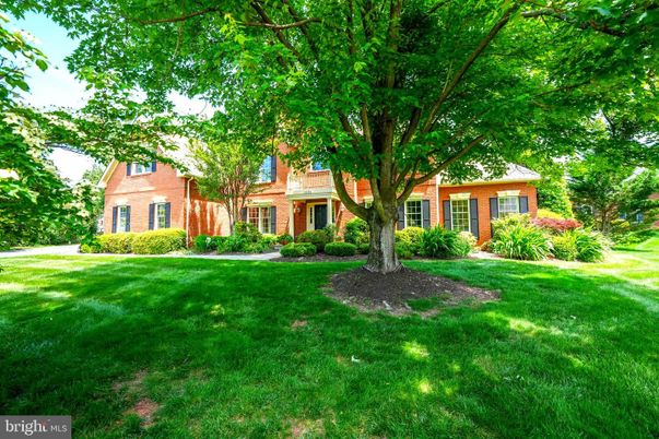 Backyard, Exterior, Facade, Brick Facade, Georgian