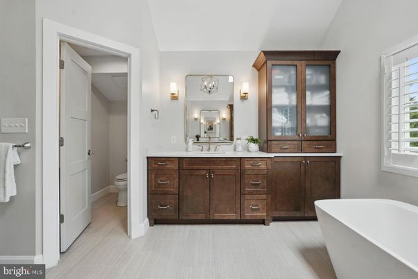 Bathroom, Dual Sink Vanities, Free Standing Baths, Interior