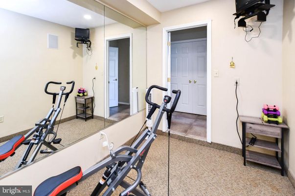 Fitness Equipment, Interior, Recessed Lighting
