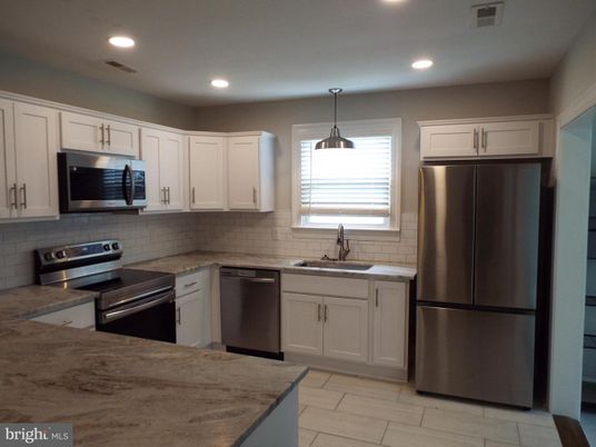 Interior, Kitchen, Pendant Lights, Recessed Lighting, Stainless Steel Appliances